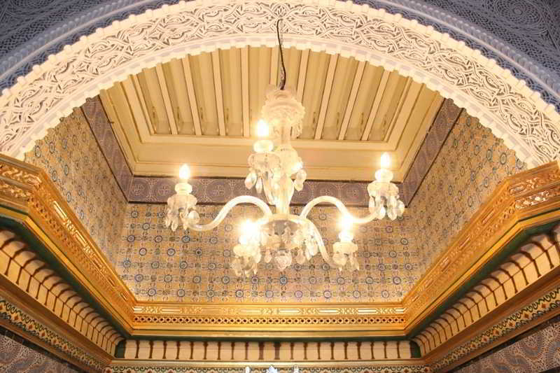 Palais Bayram Hotel Tunis Exterior photo Ceiling of the palace