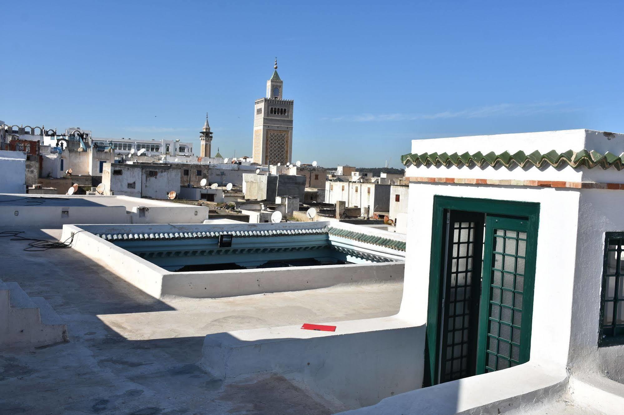Palais Bayram Hotel Tunis Exterior photo Rooftop view of the medina of Fez
