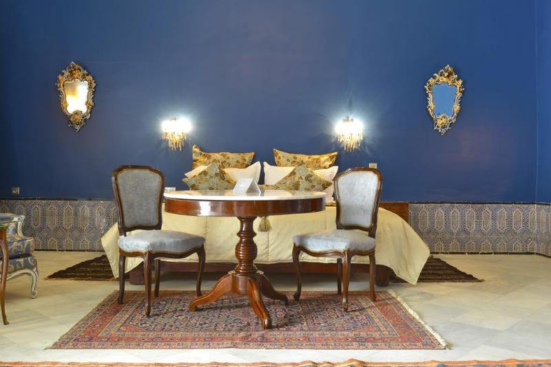 Palais Bayram Hotel Tunis Exterior photo A room in the hotel